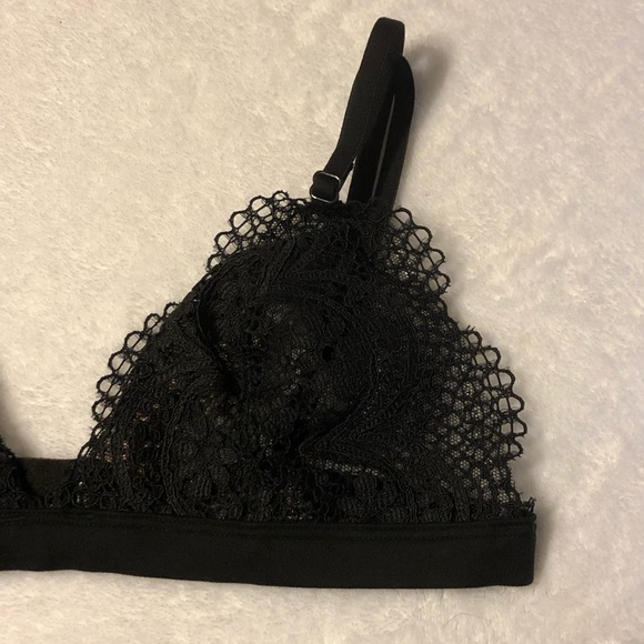 Victoria’s Secret NWT Triangle Bralette - Picture 3 of 4
